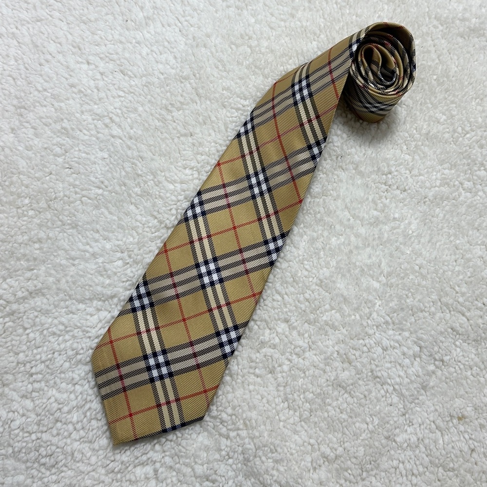❌ SOLD ❌ BURBERRY VINTAGE NOVA CHECK SILK TIE ❌ SOLD ❌